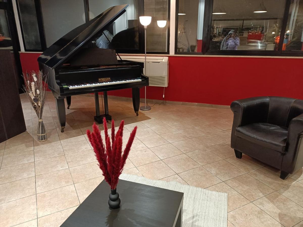 Hotel La Torre Cervia Zewnętrze zdjęcie