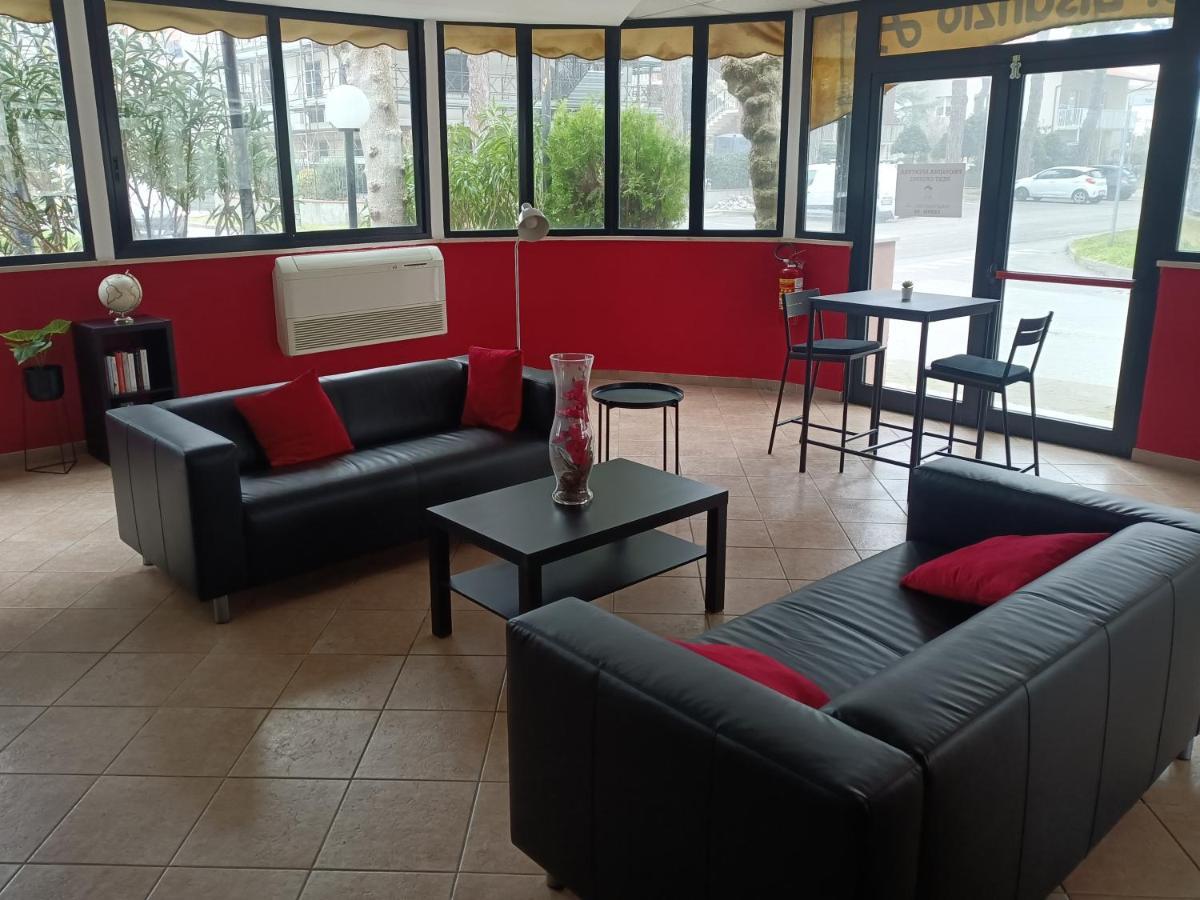 Hotel La Torre Cervia Zewnętrze zdjęcie