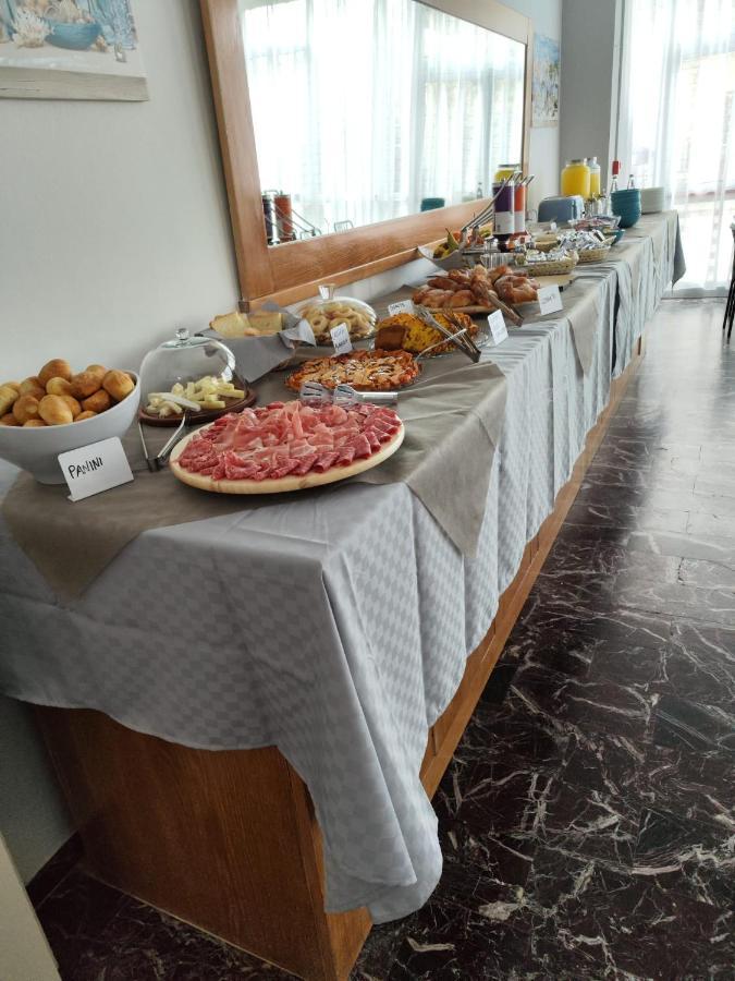 Hotel La Torre Cervia Zewnętrze zdjęcie