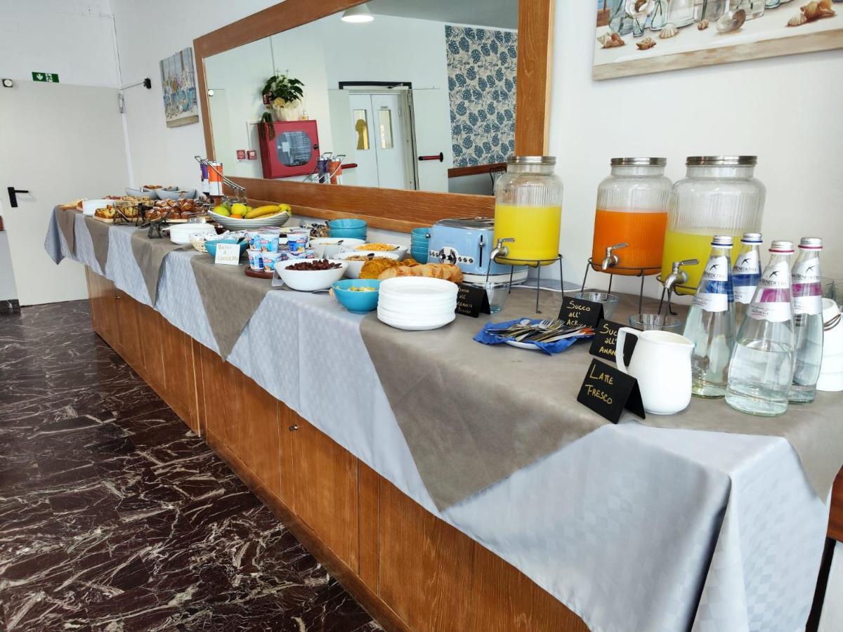 Hotel La Torre Cervia Zewnętrze zdjęcie